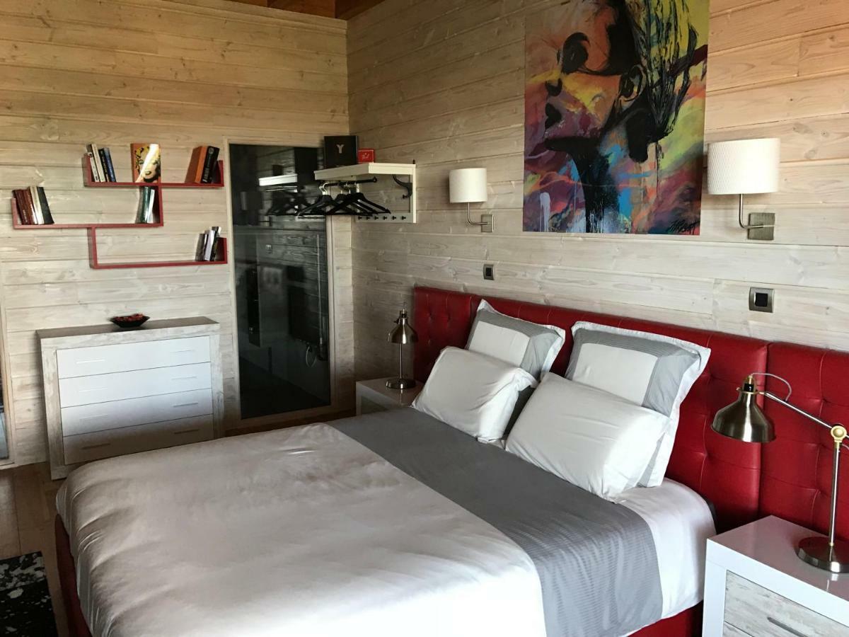 Bed & Breakfast Domaine Du Mont Monnet *