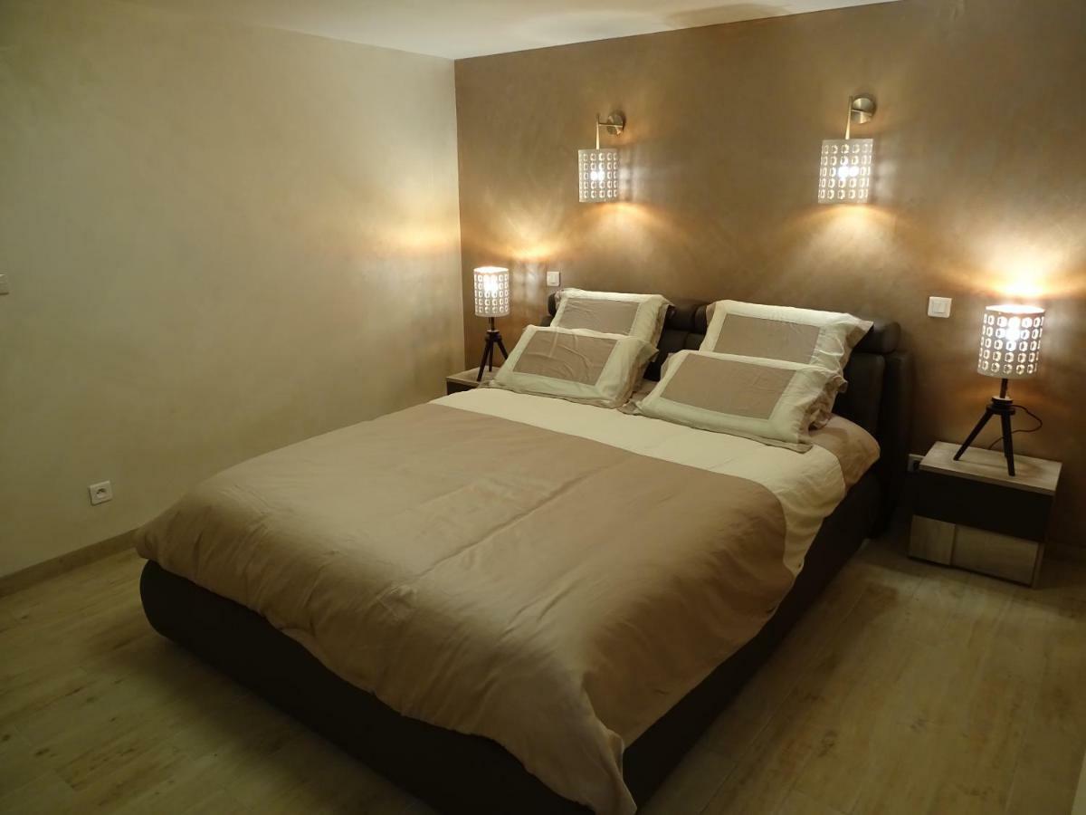 Domaine Du Mont Monnet Bed & Breakfast Longes